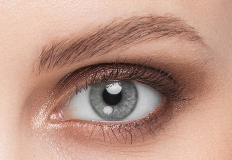 Close-up of an eye with short eyelashes